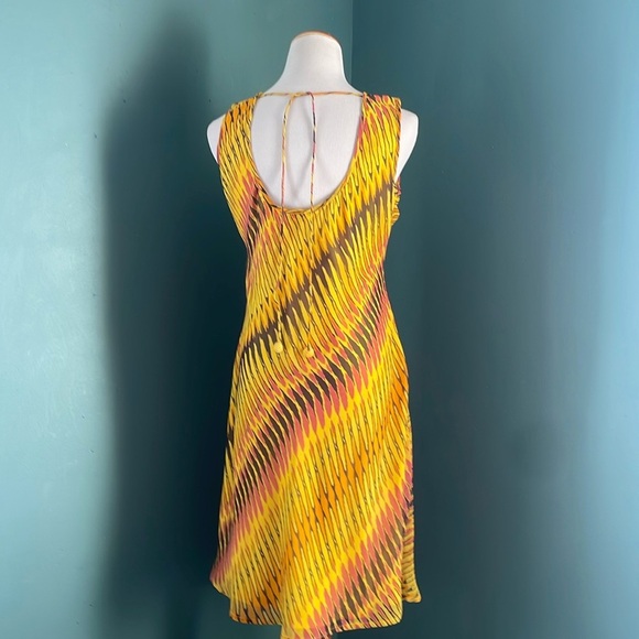 Yellow and chiffon sun Dress with round tassel detail, good dress for curves - Picture 2 of 8